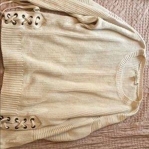 H&M chunky tie bottom sweater